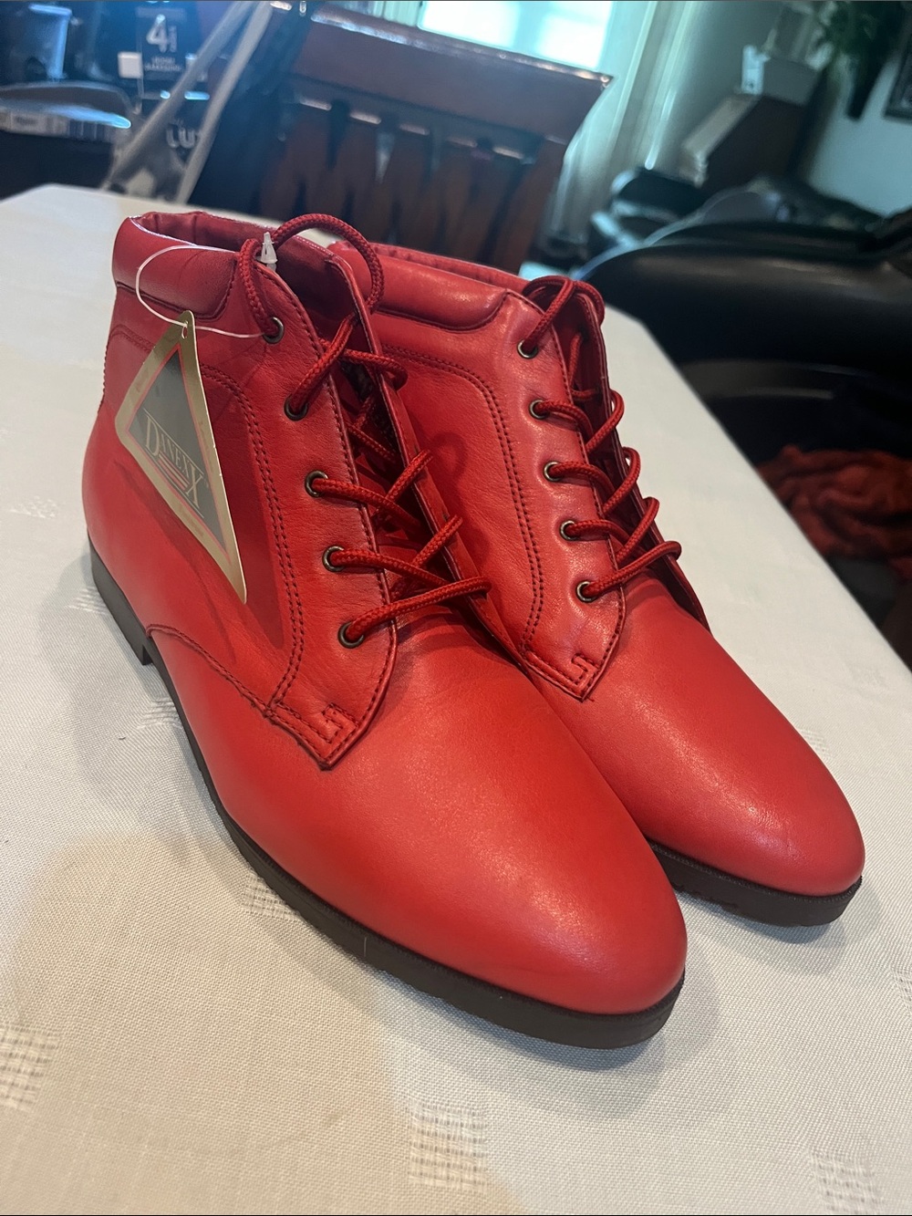 NWT Danexx Austin Red Leather Ankle Booties size 10 women’s